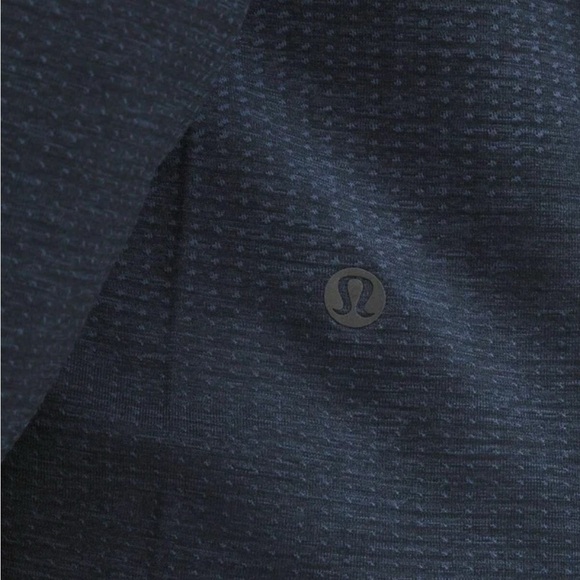 NWT LULULEMON METAL VENT TECH LONG SLEEVE - mineral blue true navy in. Size XL - Picture 3 of 10